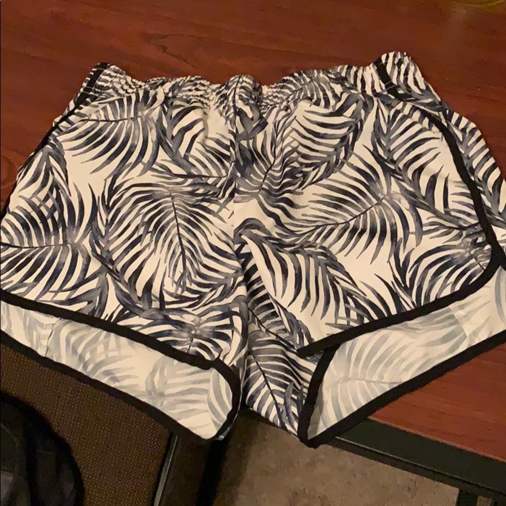 Running shorts